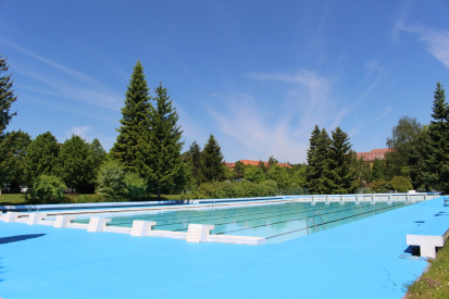 Venkovní bazén v provozu od 16. 6., od 1. 7. uzavřen vnitřní Aquapark